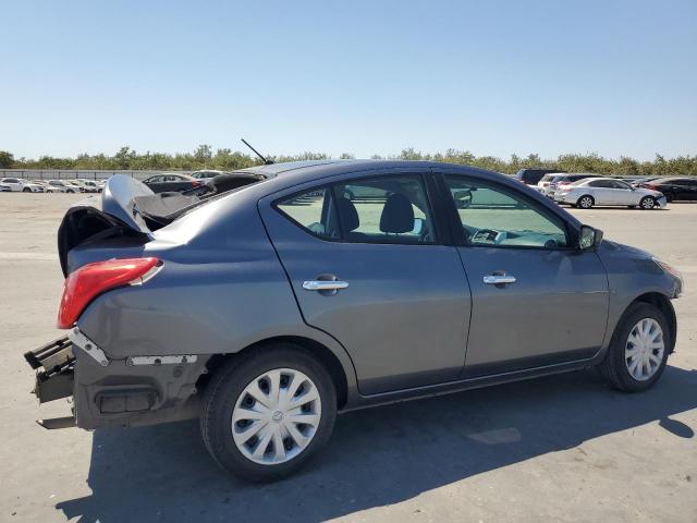 NISSAN VERSA S 2019 gray  gas 3N1CN7AP5KL871794 photo #4