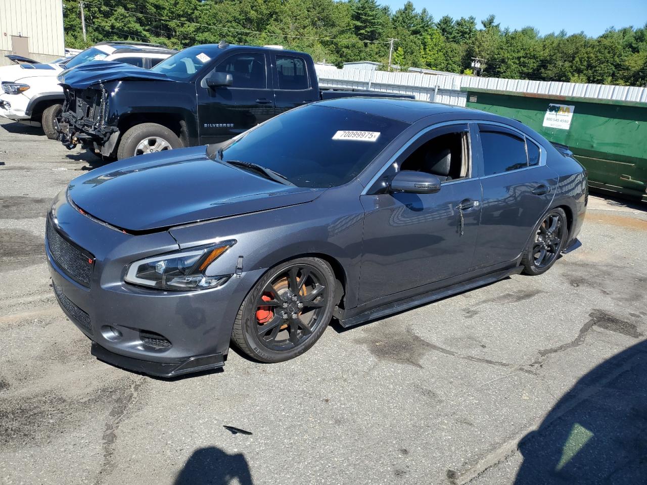 NISSAN MAXIMA S