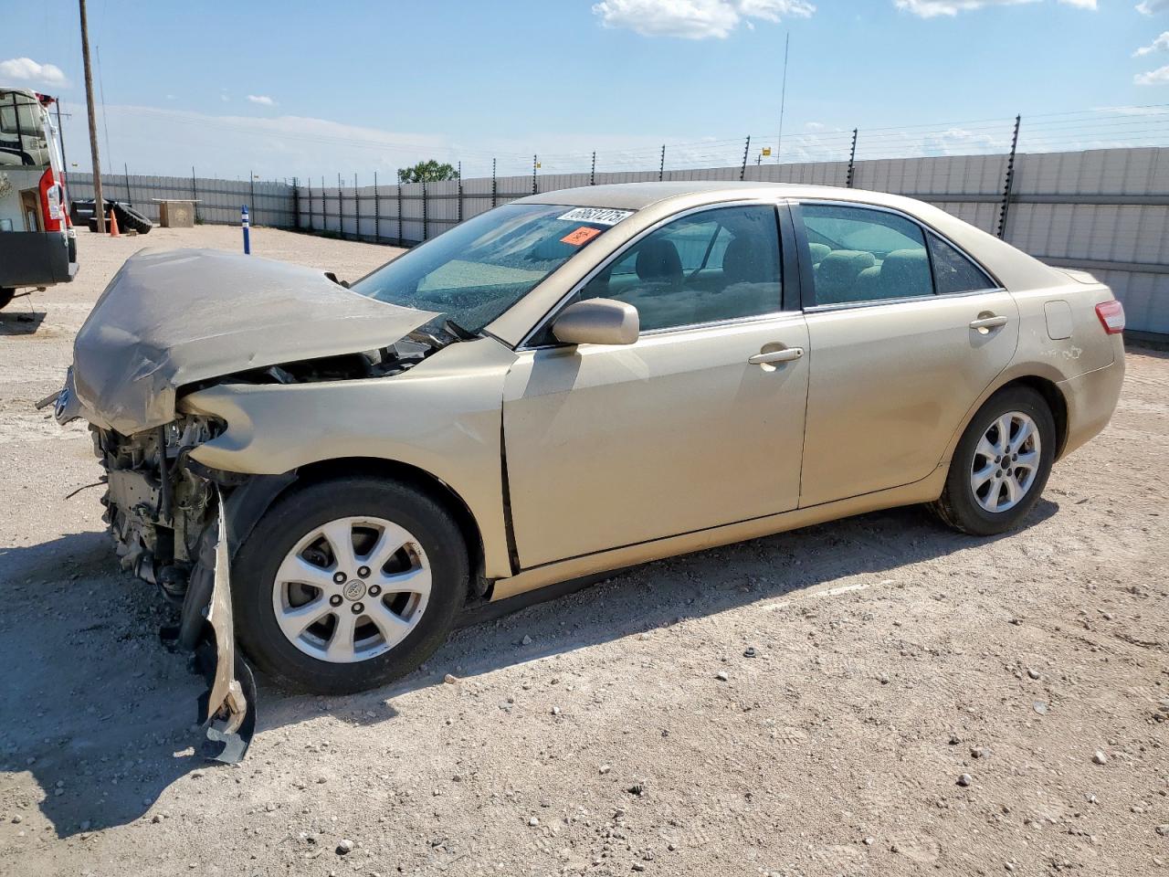 TOYOTA CAMRY BASE