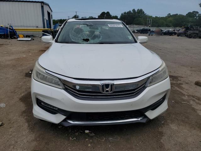 2017 HONDA ACCORD TOU 1HGCR3F93HA021071