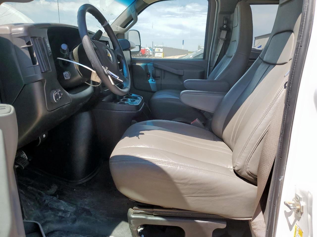 CHEVROLET EXPRESS LS