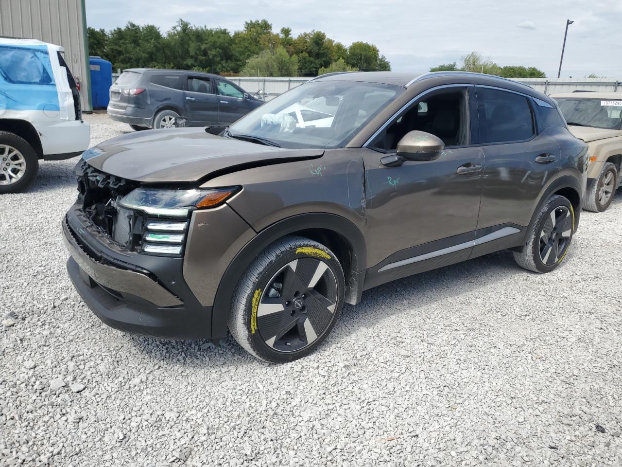 NISSAN KICKS SR