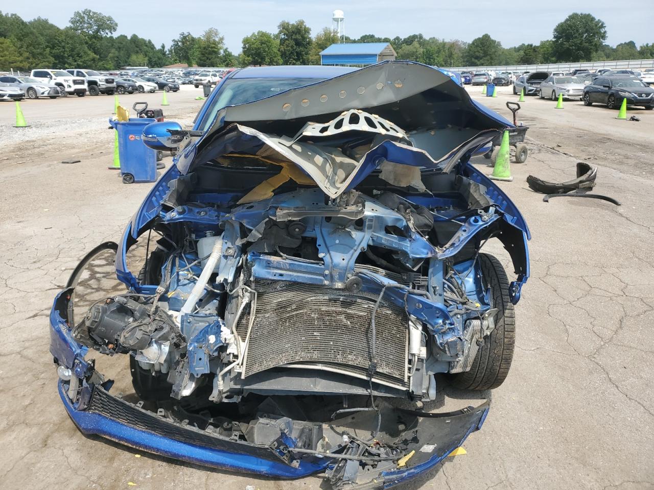 MITSUBISHI OUTLANDER ES