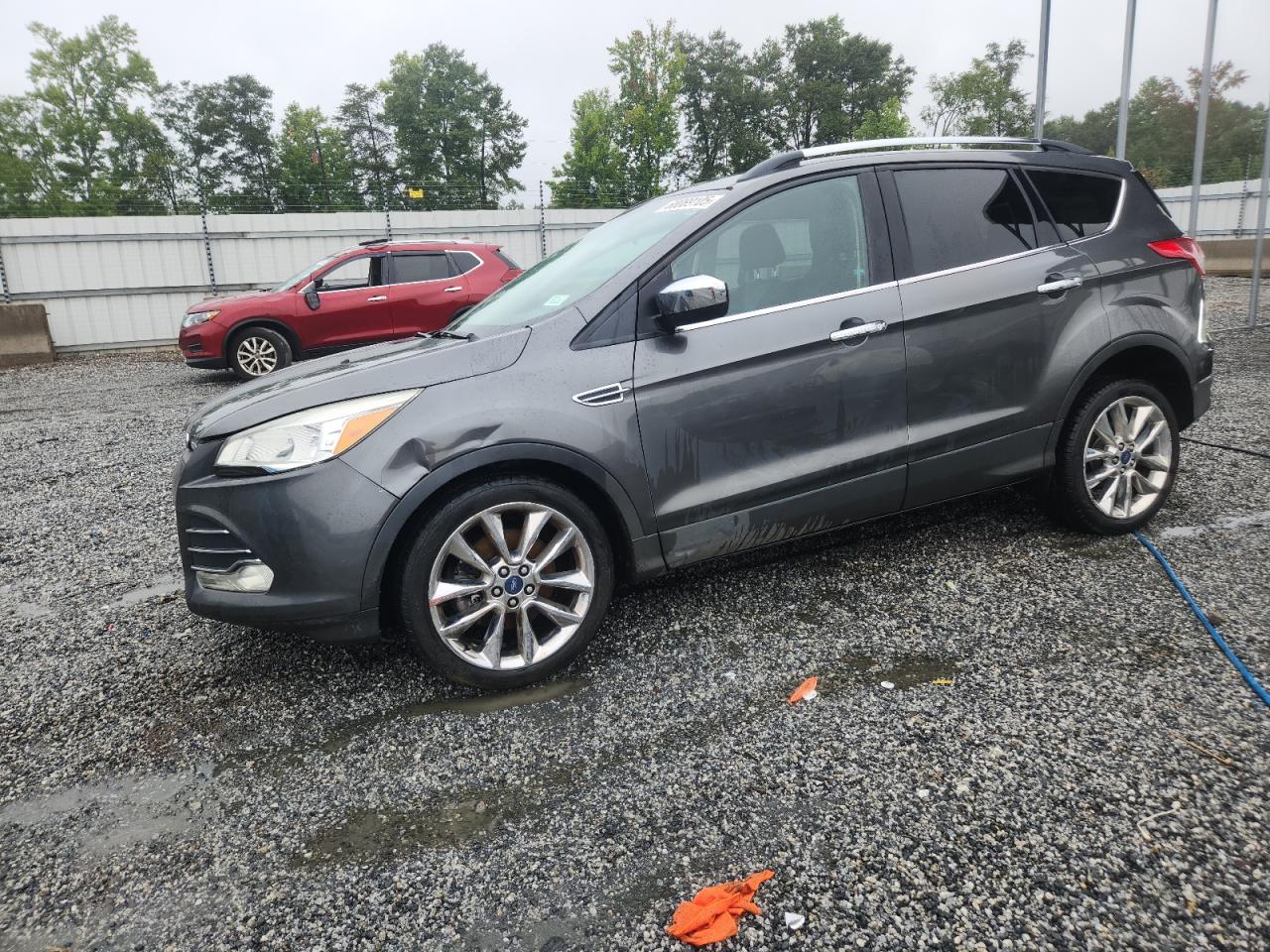 FORD ESCAPE SE