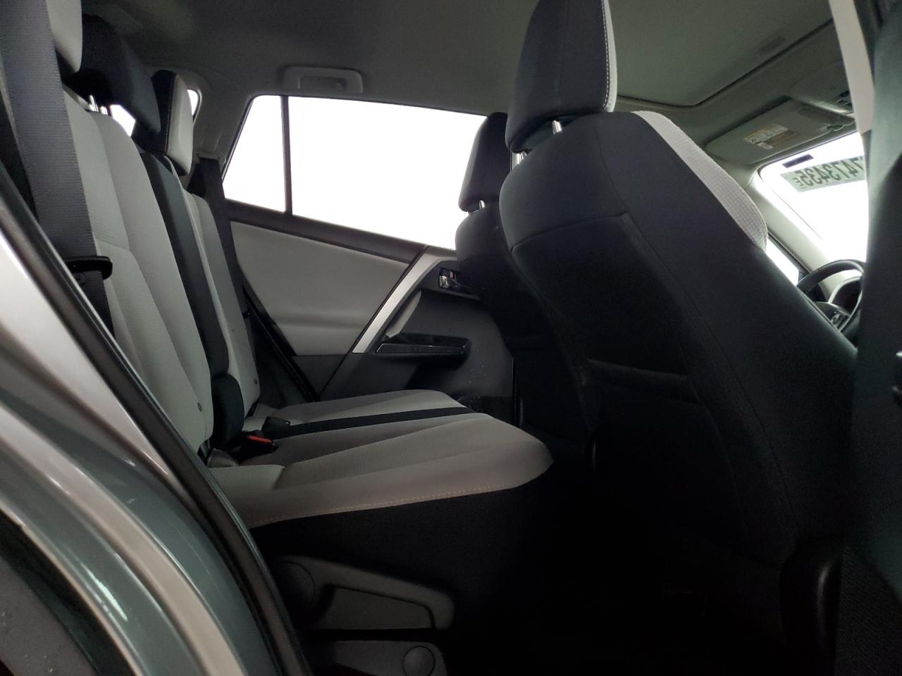 TOYOTA RAV4 ADVENTURE