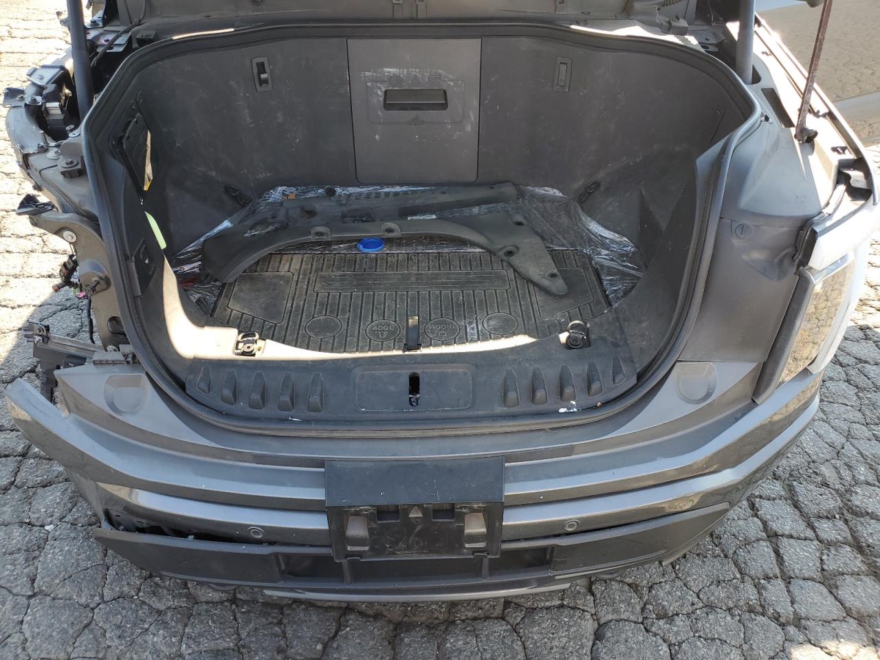 FORD F-150 LIGHTNING PRO