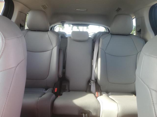 2024 TOYOTA SIENNA XLE 5TDYRKEC8RS201095