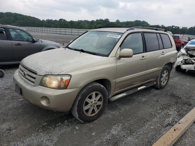 TOYOTA HIGHLANDER