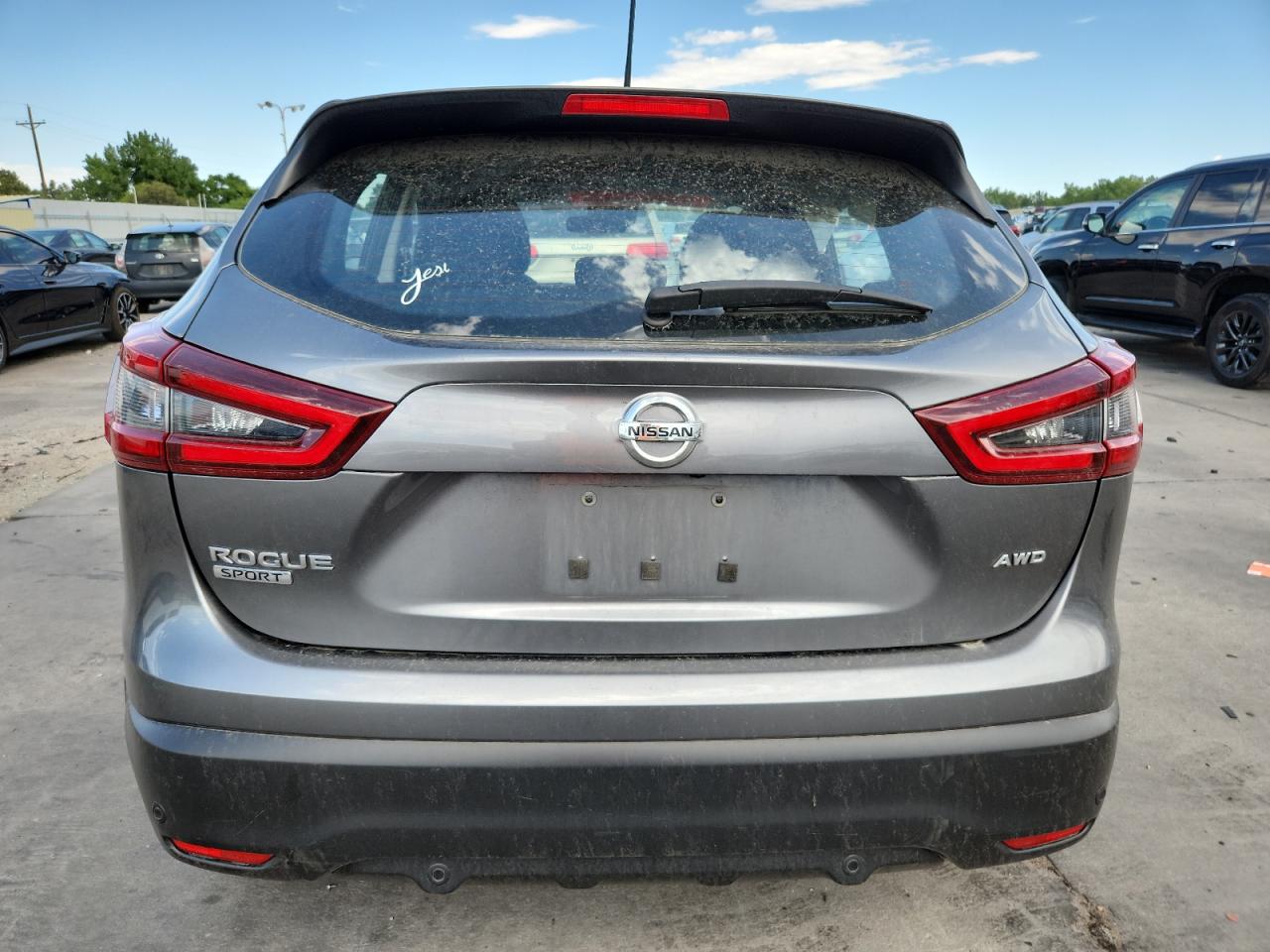 NISSAN ROGUE SPORT S