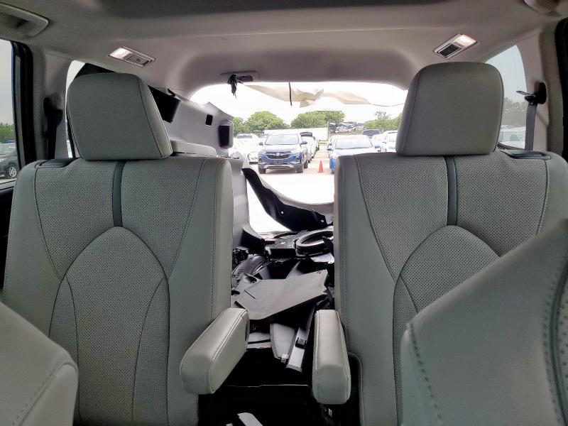 2025 TOYOTA GRAND HIGHLANDER LE 5TDAAAB58SS072077