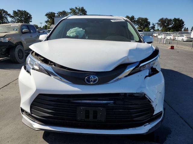 2024 TOYOTA SIENNA LE 5TDBRKEC0RS217006