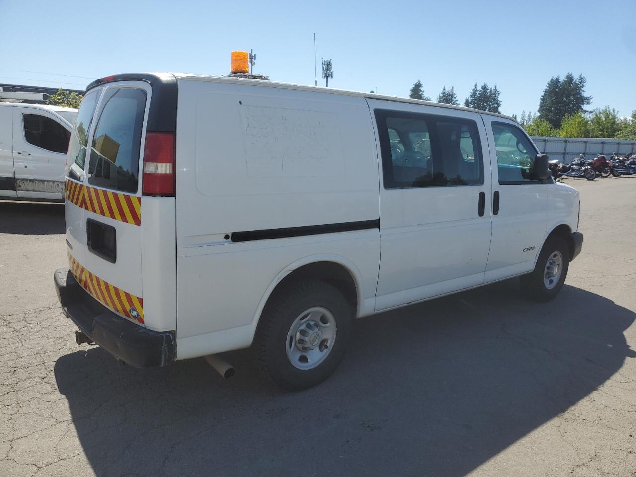 Lot #3210850931 2004 CHEVROLET EXPRESS G2
