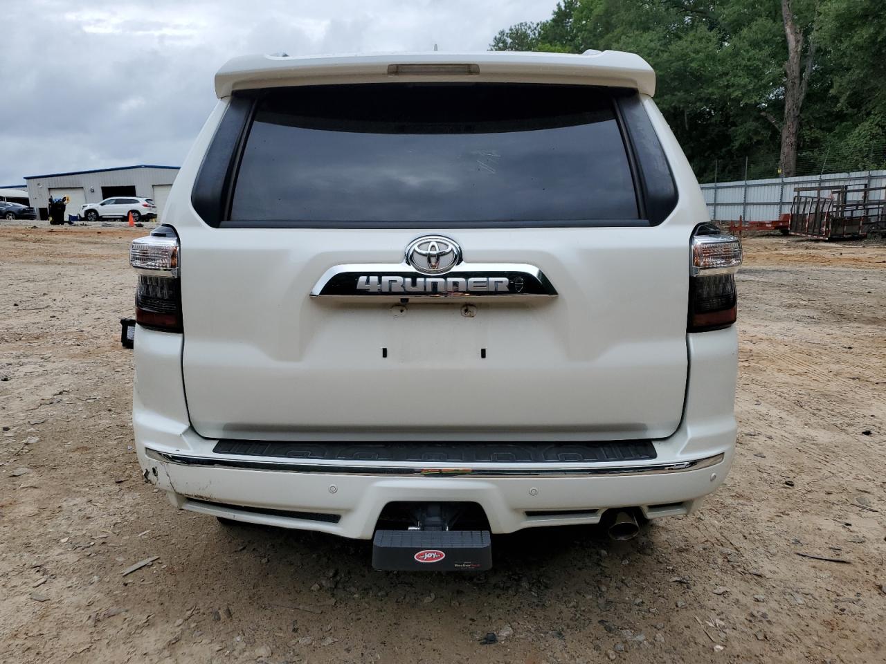 TOYOTA 4RUNNER SR5/SR5 PREMIUM