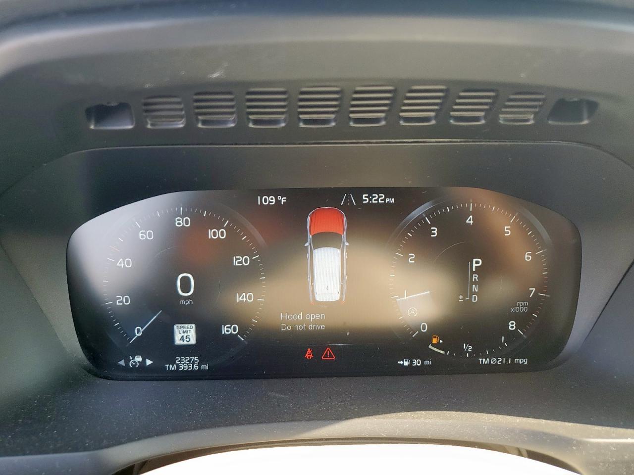 VOLVO XC90 T6 MOMENTUM