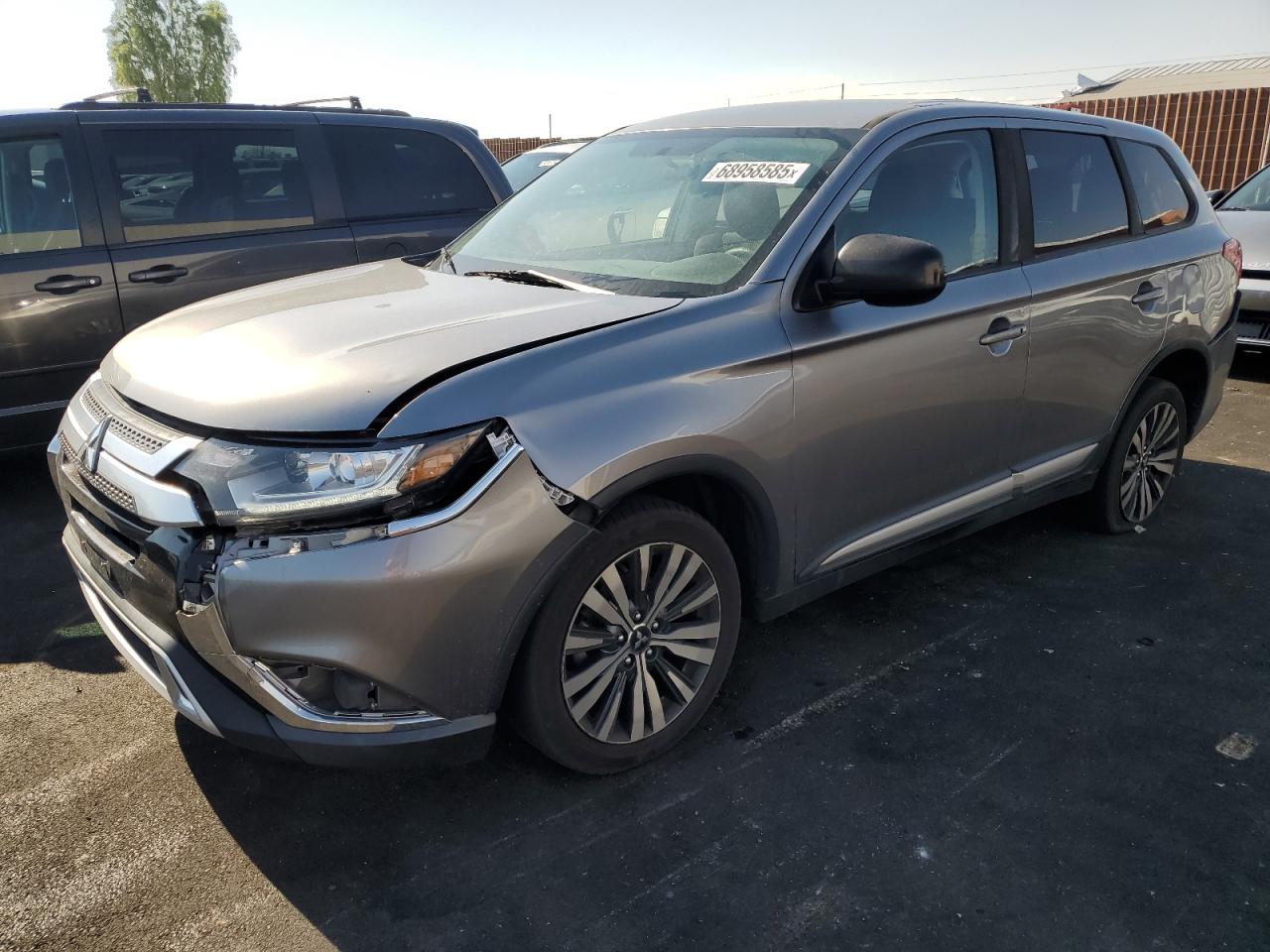 MITSUBISHI OUTLANDER SE
