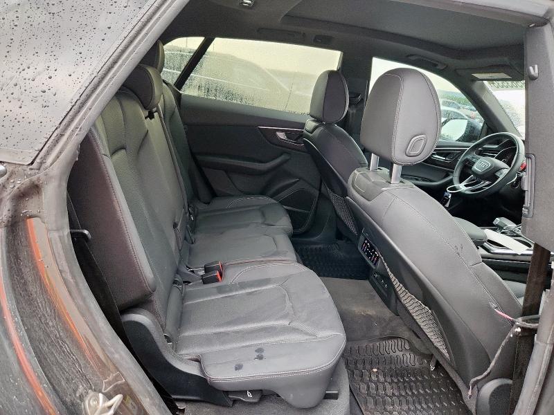 2021 AUDI Q8 PREMIUM WA1EVAF1XMD042102