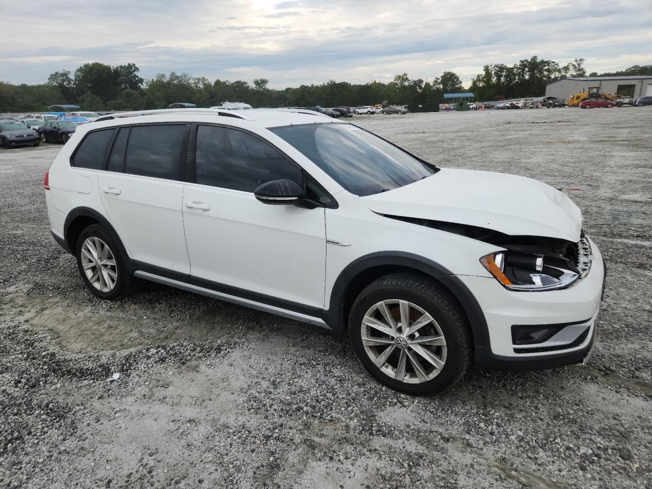 VOLKSWAGEN GOLF ALLTRACK S