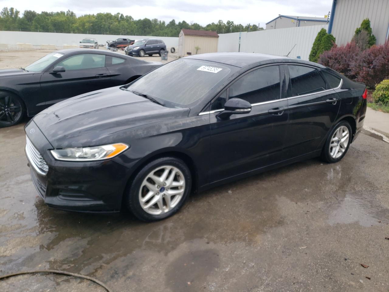 FORD FUSION SE