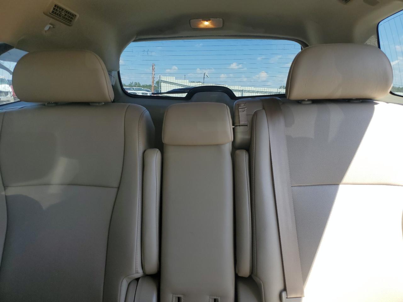 TOYOTA HIGHLANDER LIMITED