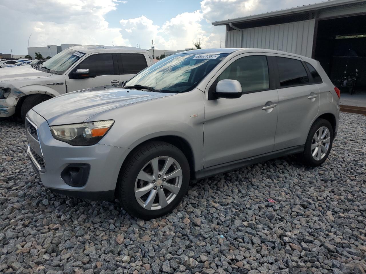 MITSUBISHI OUTLANDER ES