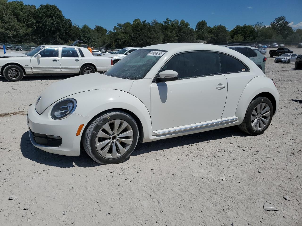 VOLKSWAGEN BEETLE