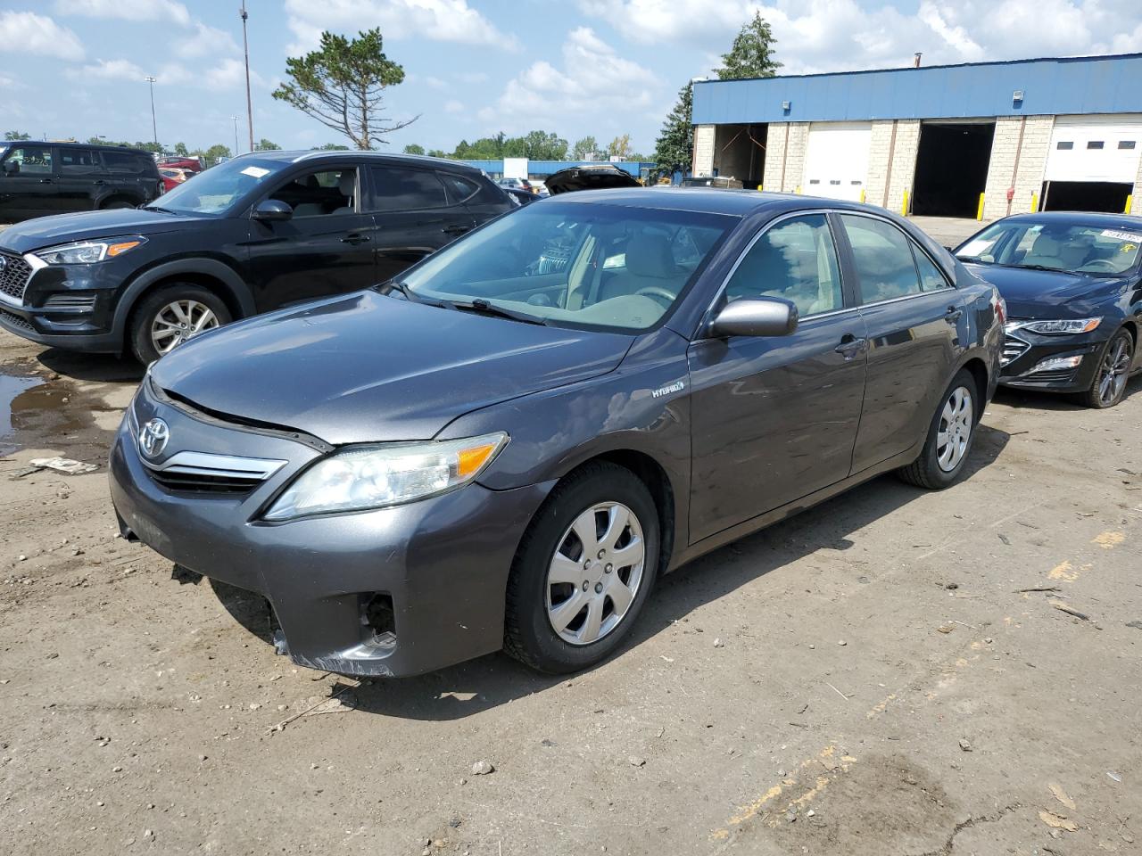TOYOTA CAMRY HYBRID