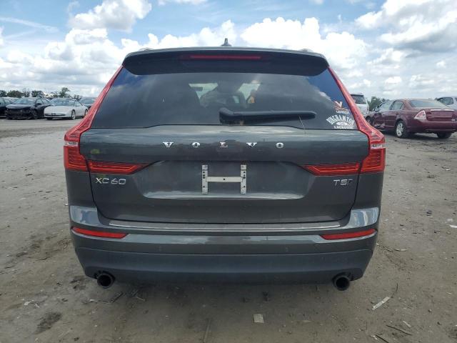 2018 VOLVO XC60 T5 MO YV4102RK7J1086291