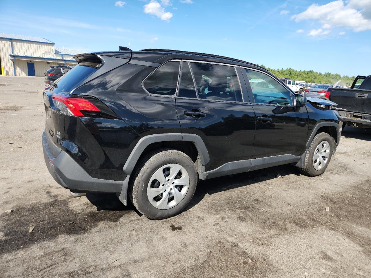 TOYOTA RAV4 LE