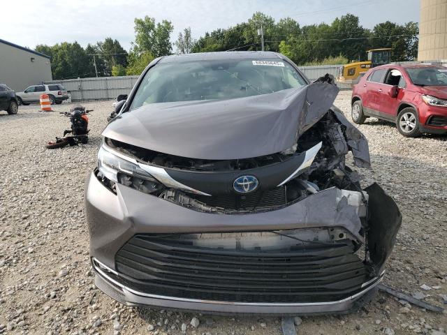 2022 TOYOTA SIENNA XLE 5TDYSKFC8NS041426