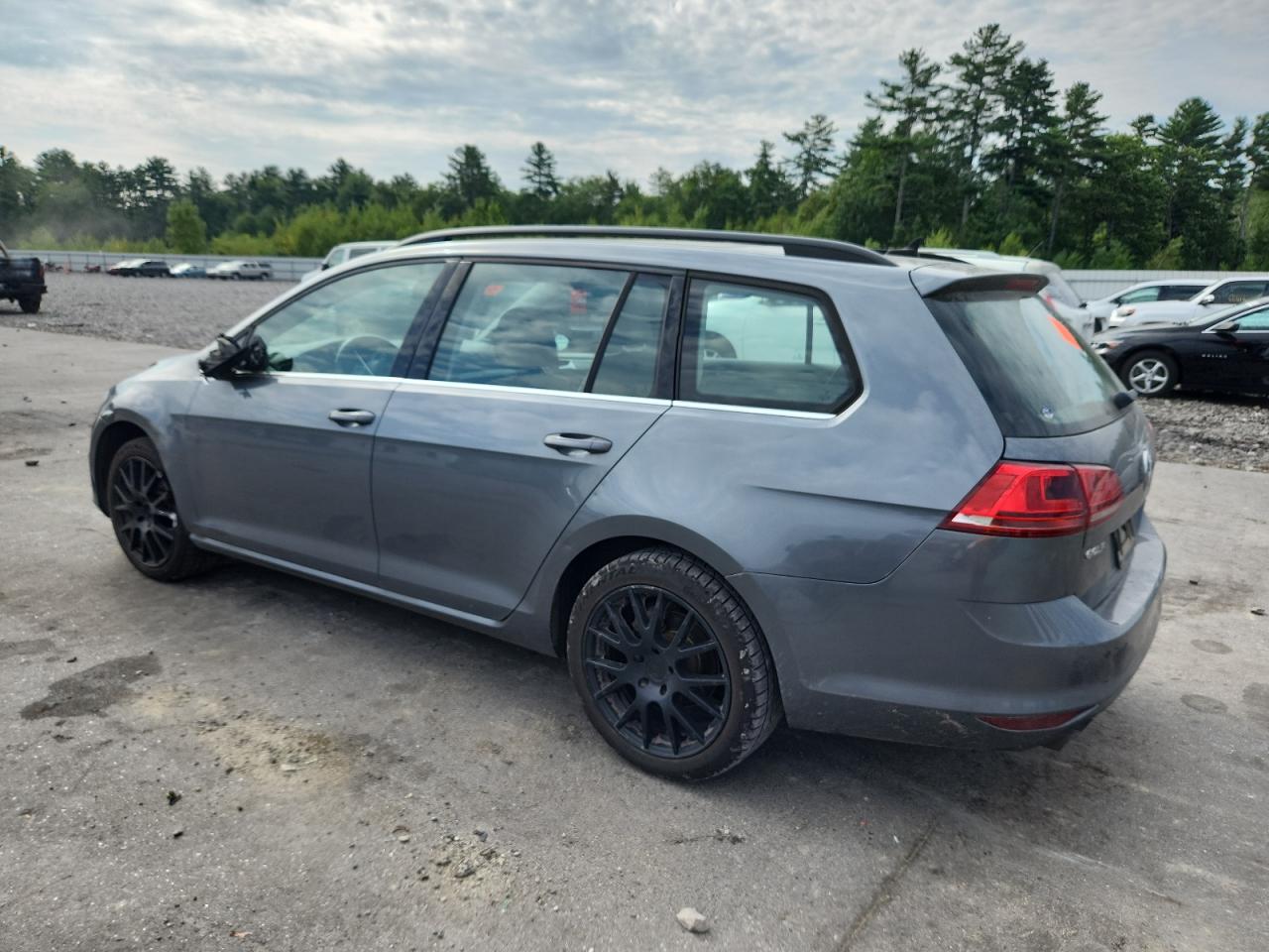 VOLKSWAGEN GOLF SPORTSVAN TDI S