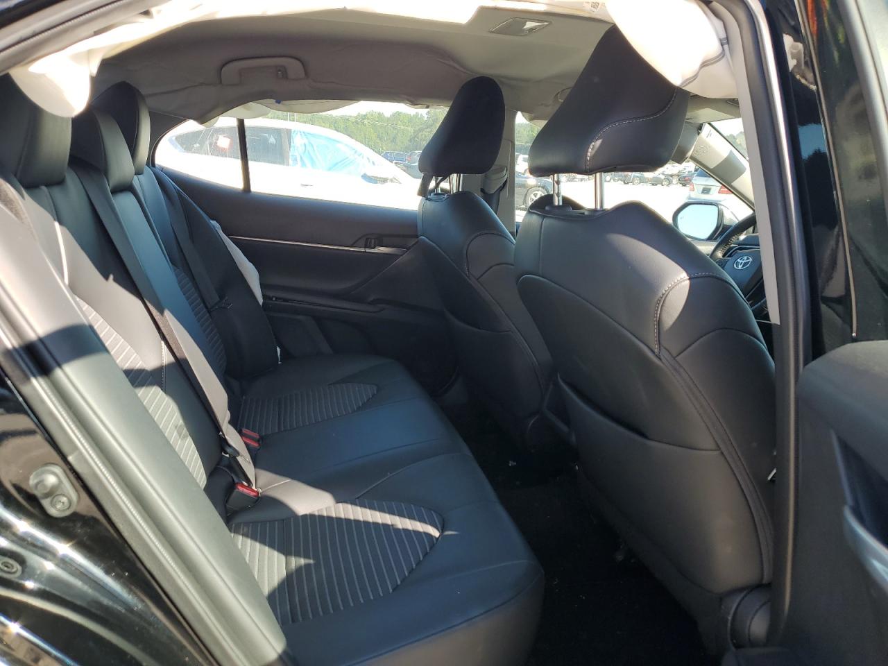 TOYOTA CAMRY SE NIGHT SHADE