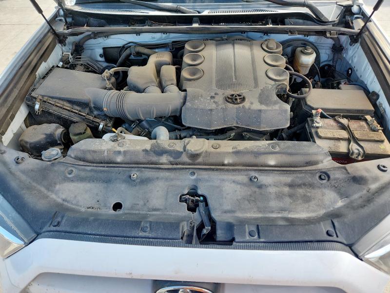 2018 TOYOTA 4RUNNER SR JTEZU5JRXJ5167469