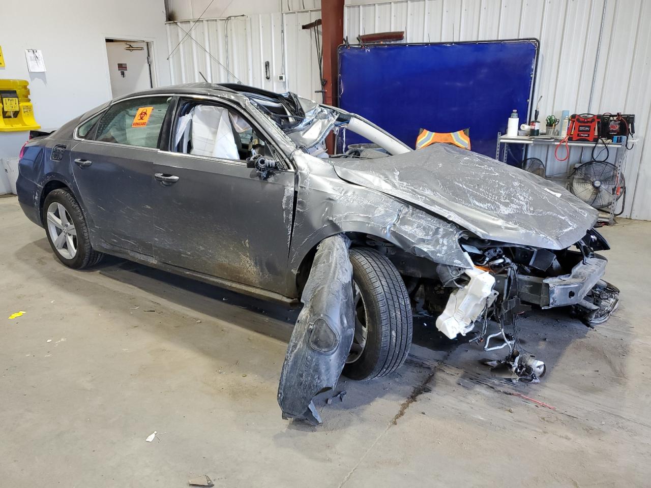 VOLKSWAGEN PASSAT SE