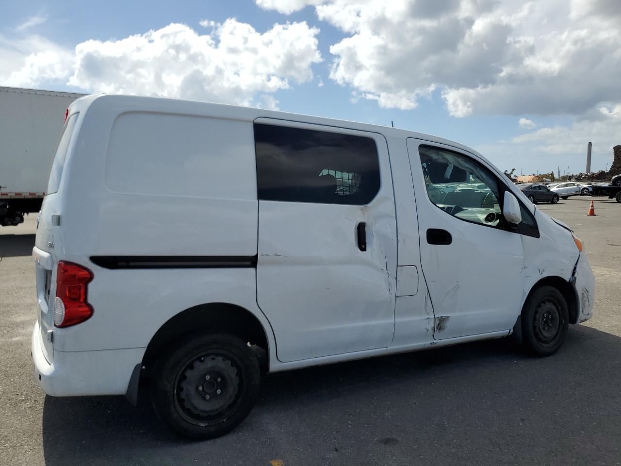 NISSAN NV200 2.5S