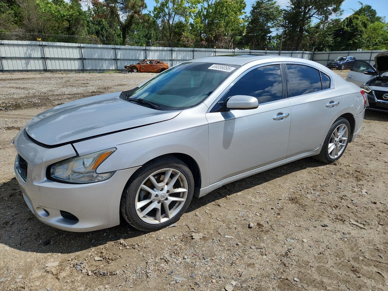NISSAN MAXIMA S