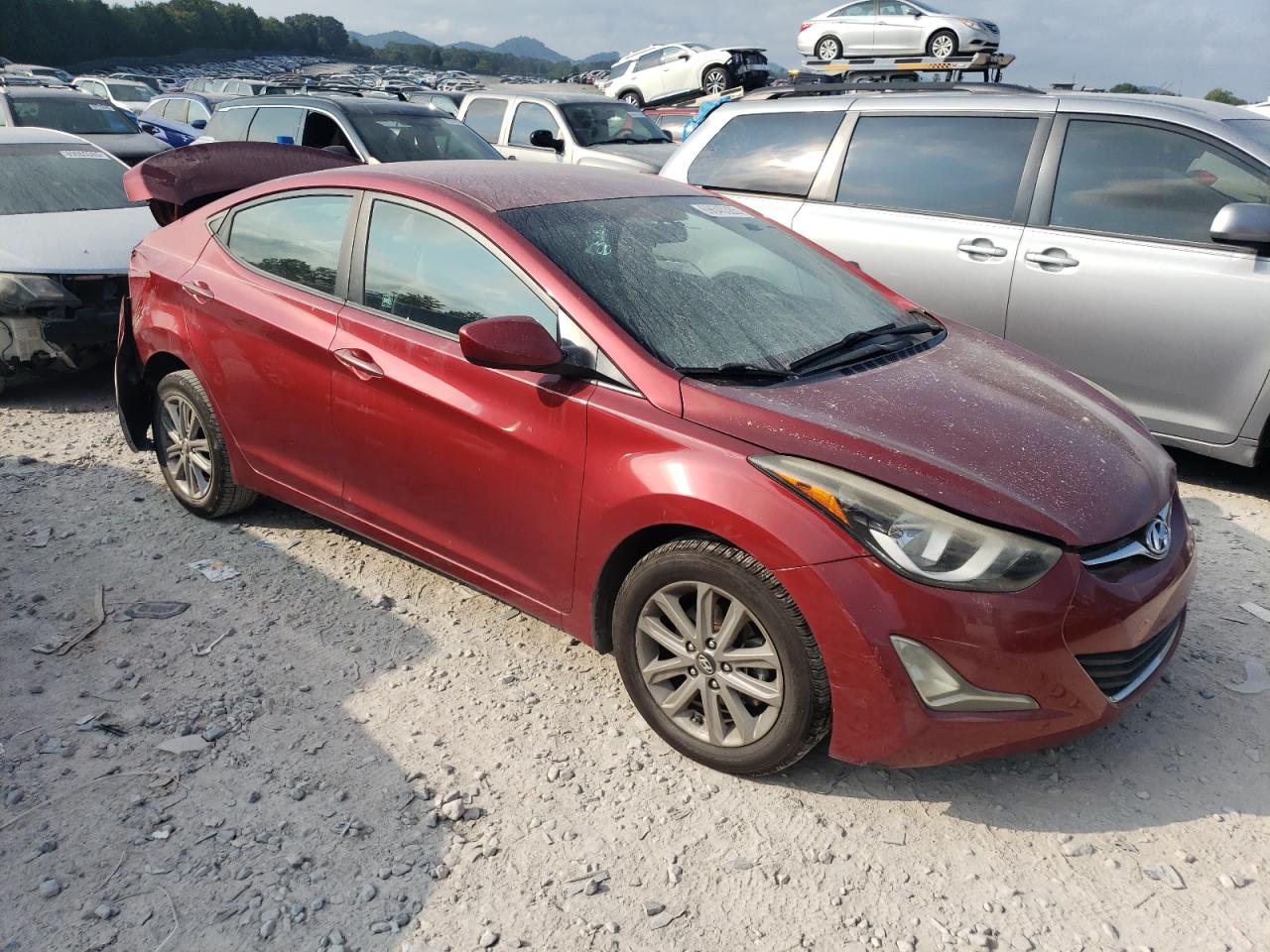 HYUNDAI ELANTRA SE
