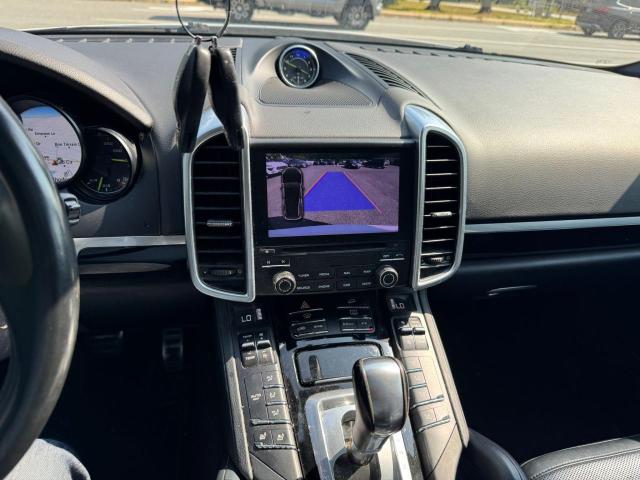 2017 PORSCHE CAYENNE SE WP1AE2A27HLA74767