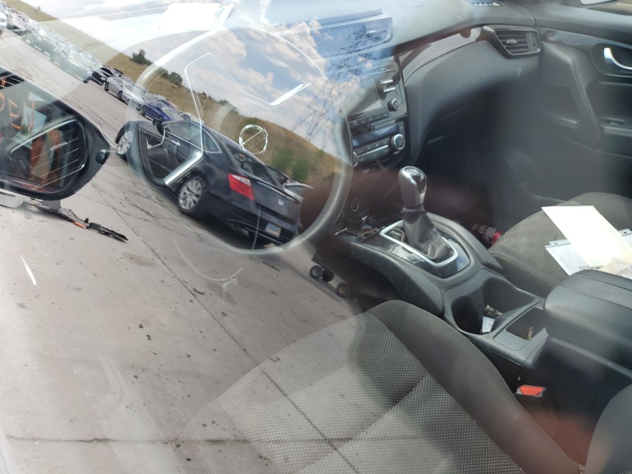 NISSAN ROGUE SPORT S