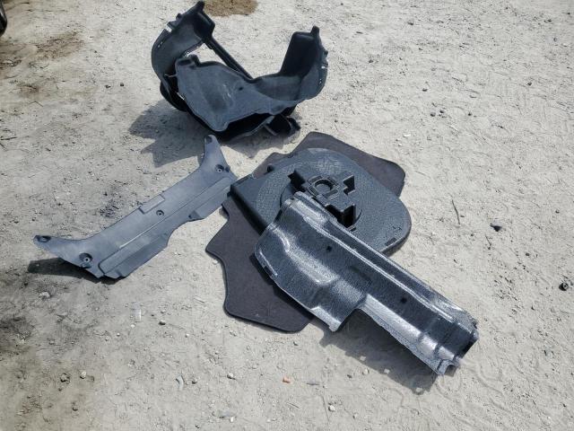 2015 TOYOTA CAMRY HYBR 4T1BD1FK8FU146090