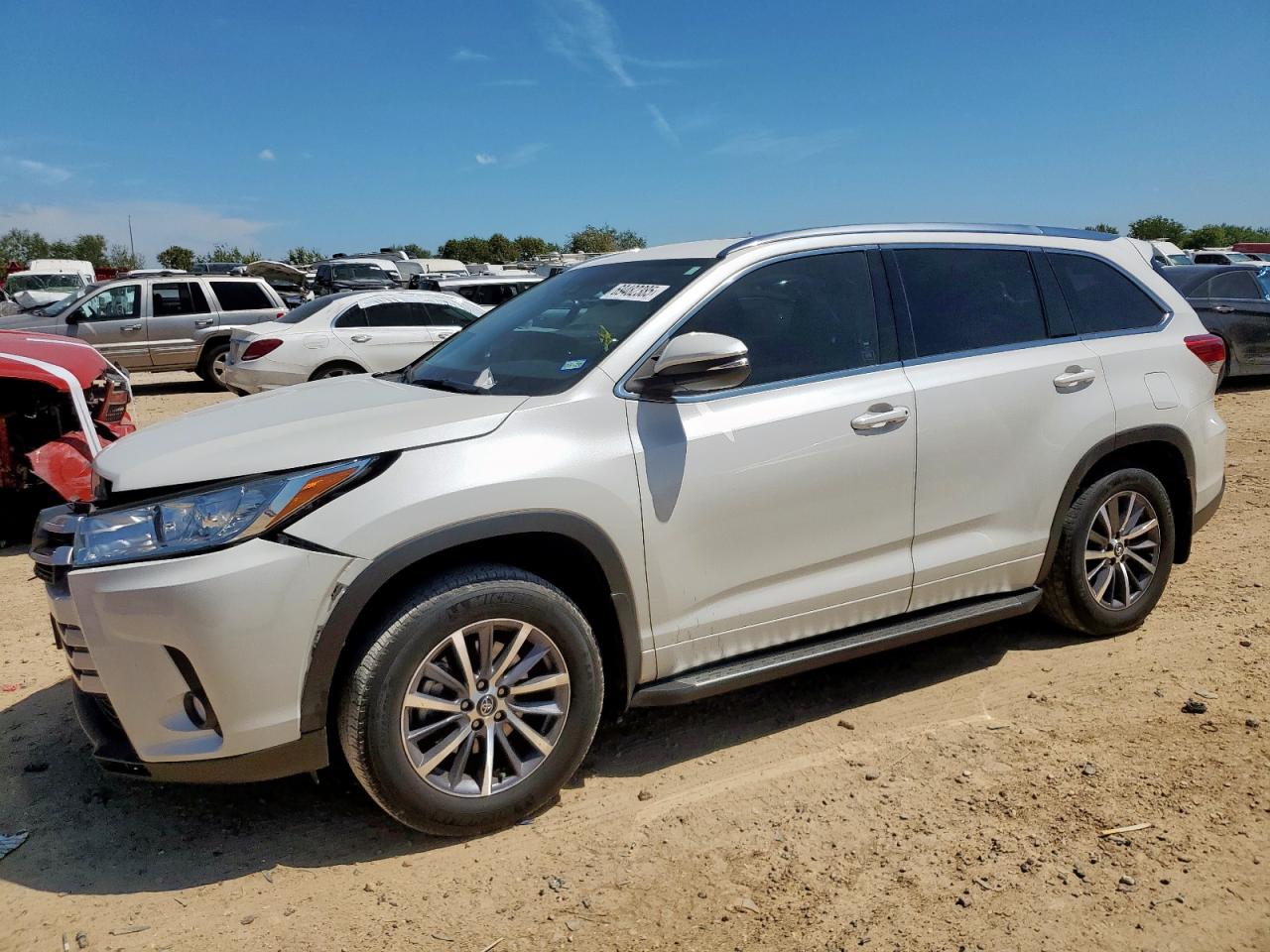 TOYOTA HIGHLANDER SE