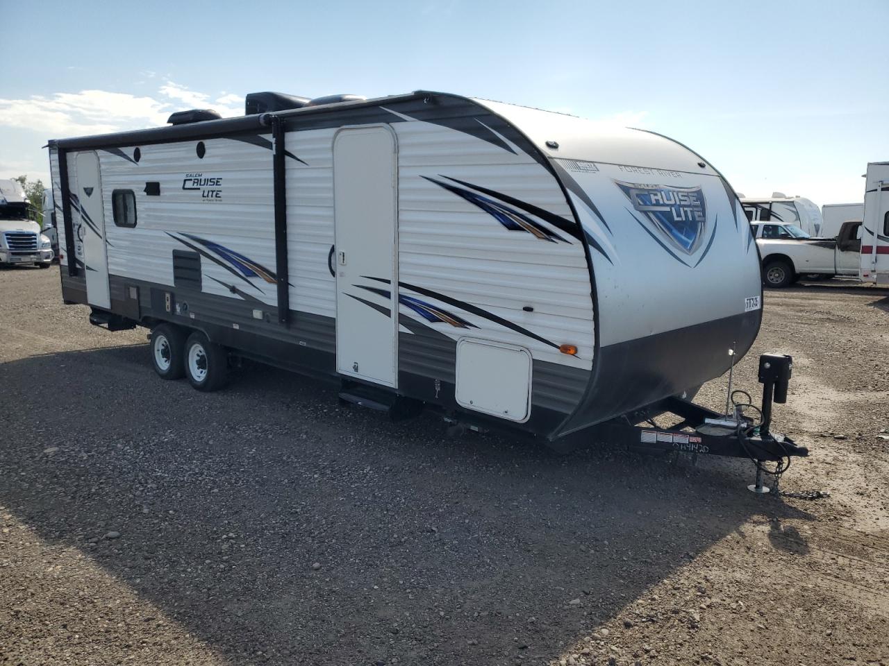 Lot #3213400759 2017 WILDWOOD CRUISE LIT