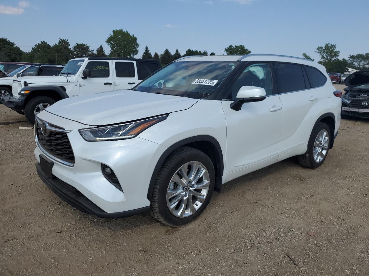 TOYOTA HIGHLANDER LIMITED