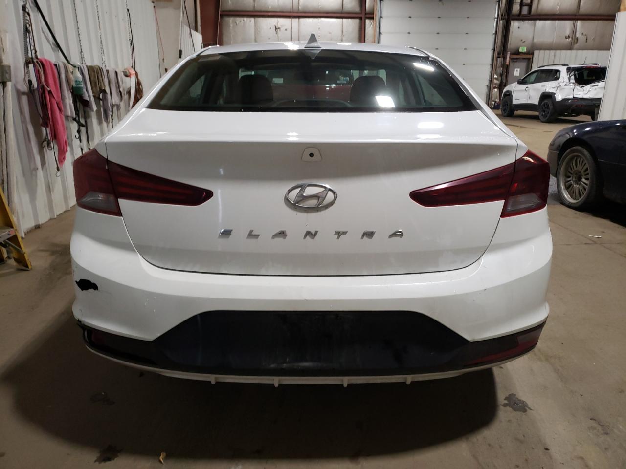 HYUNDAI ELANTRA SEL