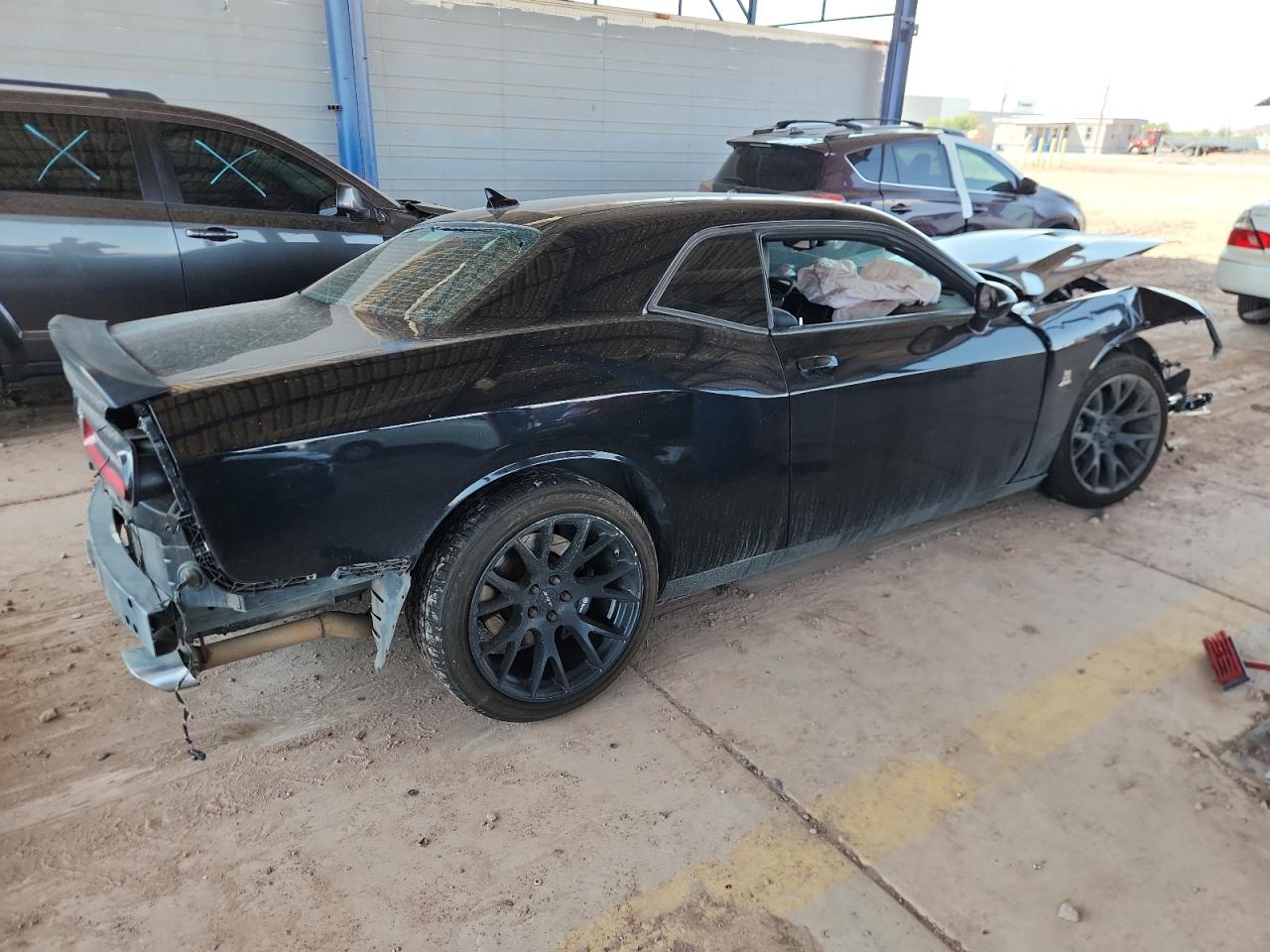 Lot #3317831213 2016 DODGE CHALLENGER