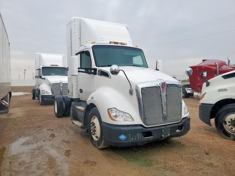 Global Auto Auctions: 2017 KENWORTH T680