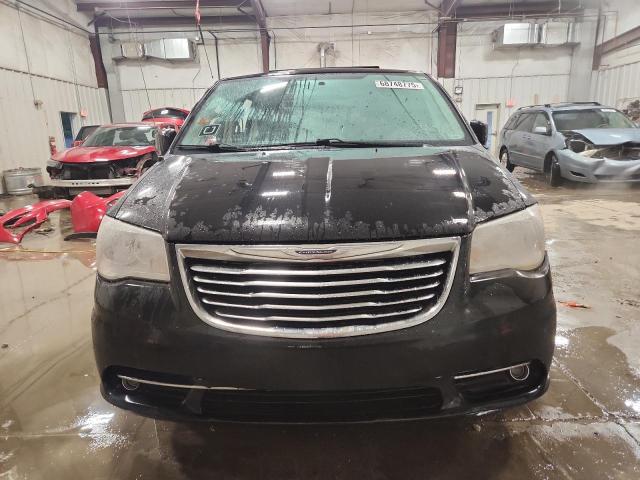 2016 CHRYSLER TOWN & COU 2C4RC1BG5GR126644