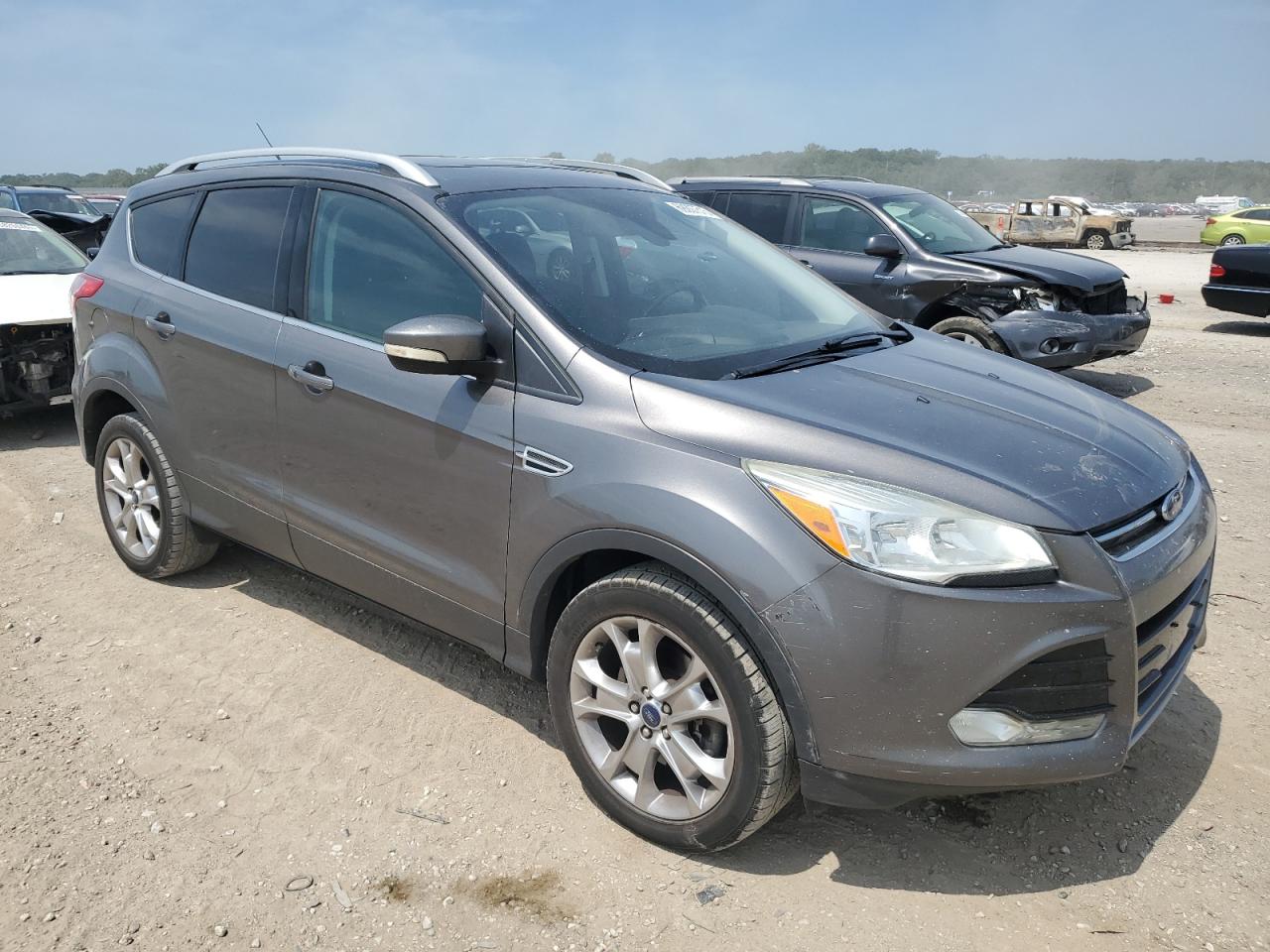 FORD ESCAPE TITANIUM