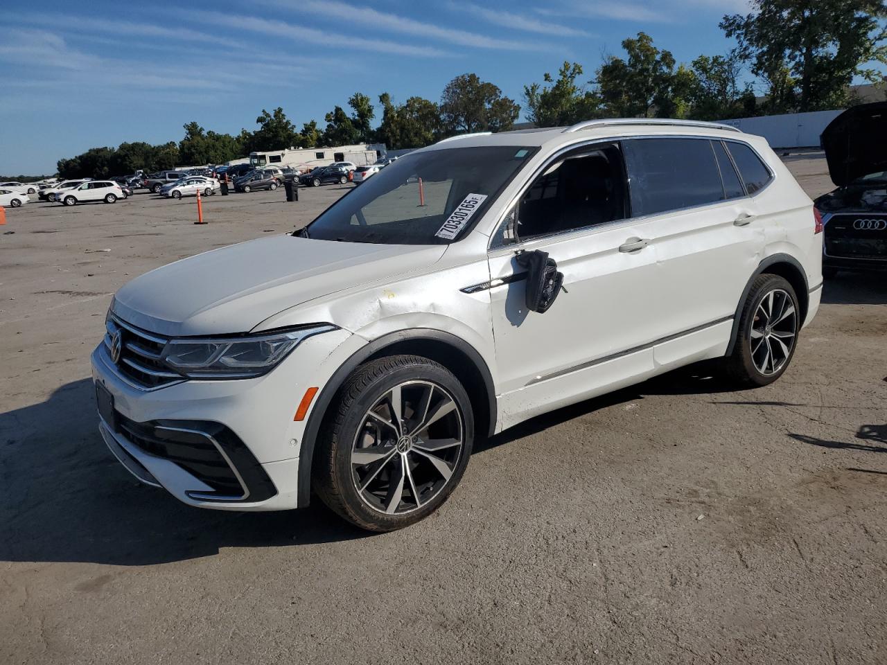 VOLKSWAGEN TIGUAN SEL R-LINE
