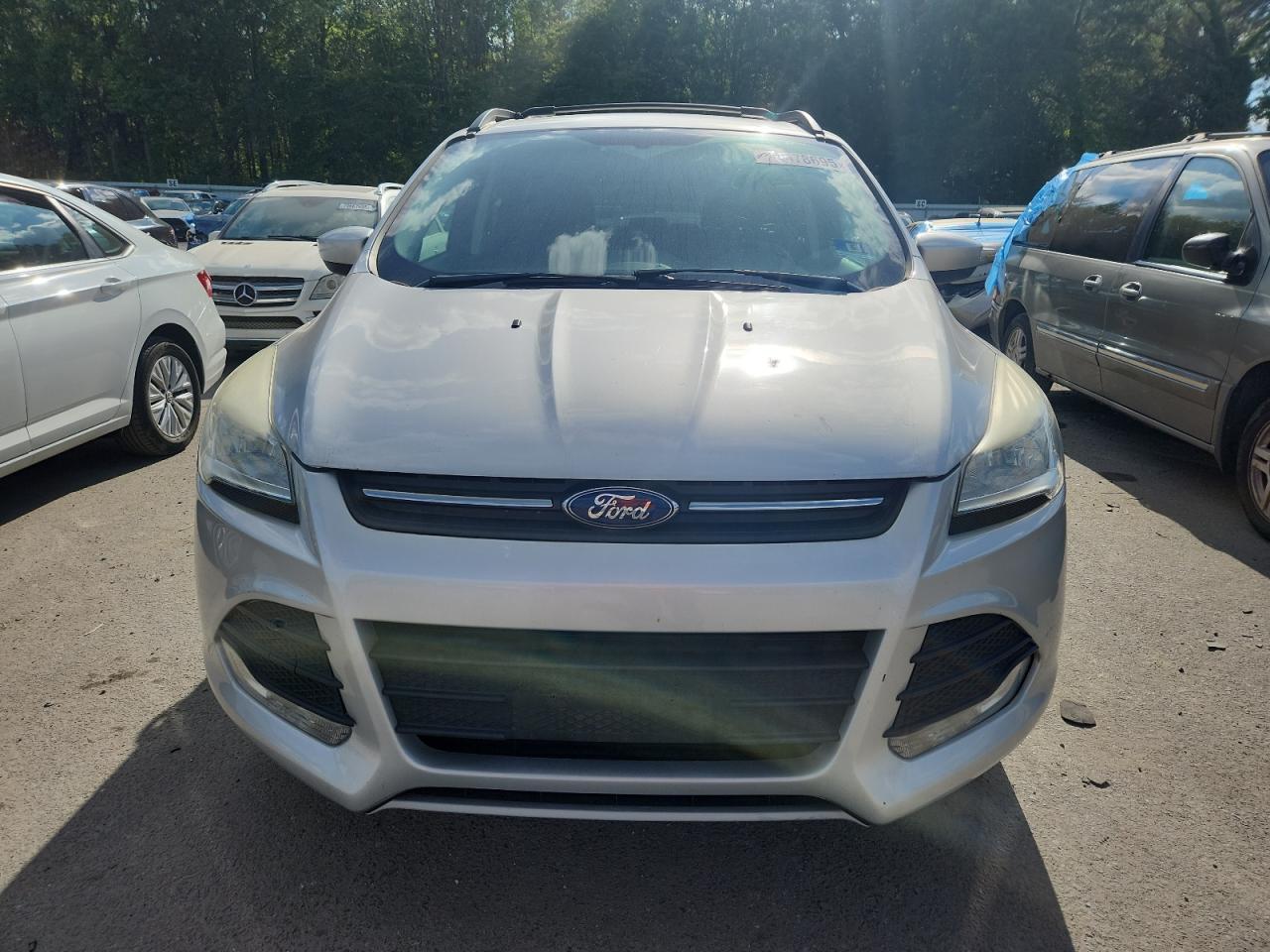 FORD ESCAPE SE