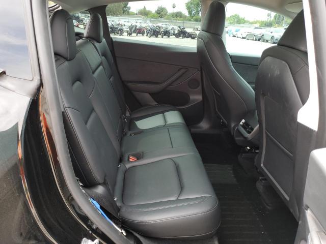 2024 TESLA MODEL Y 7SAYGDEF0RF033438